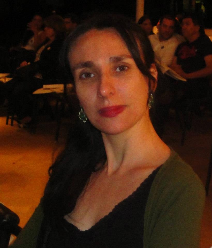 Márcia Barros Valdivia